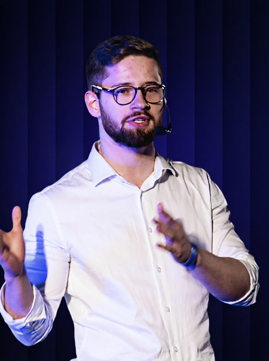 Lucas Araújo, Sócio-fundador da New Mobilidade Elétrica